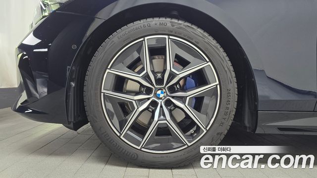 BMW 5-Series 2024 — photo 5
