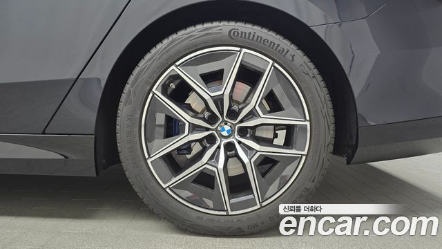 BMW 5-Series 2024 — photo 7