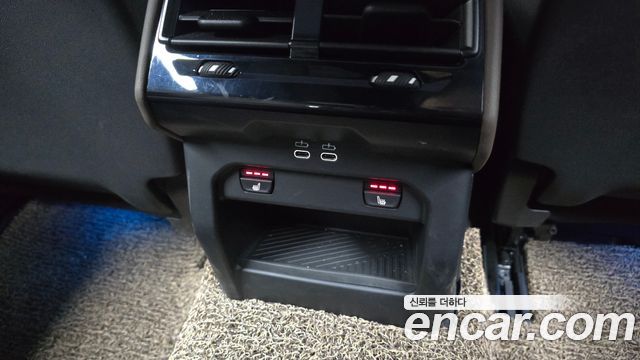 BMW 5-Series 2024 — photo 29