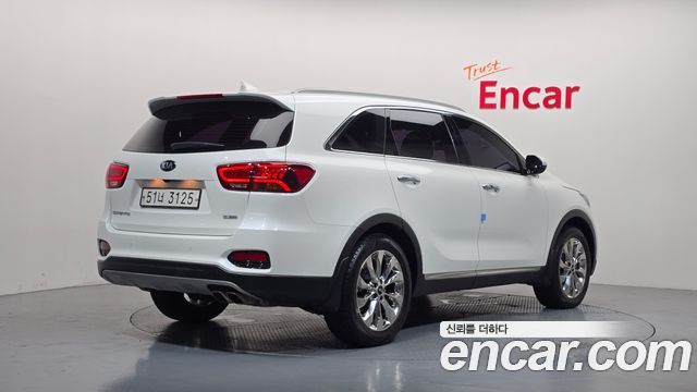 Kia Sorento 2018 — photo 2