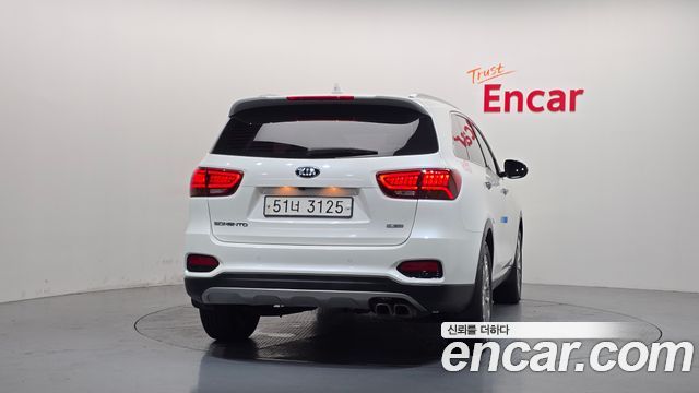 Kia Sorento 2018 — photo 4