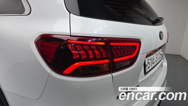 Kia Sorento 2018 — photo 9