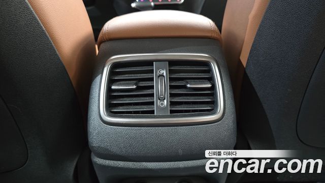 Kia Sorento 2018 — photo 31