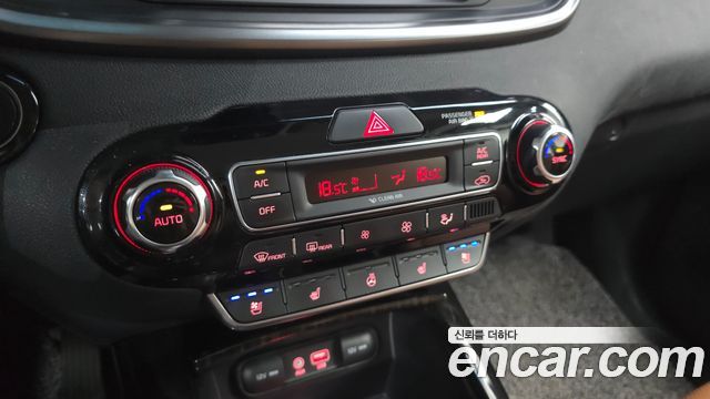 Kia Sorento 2018 — photo 32