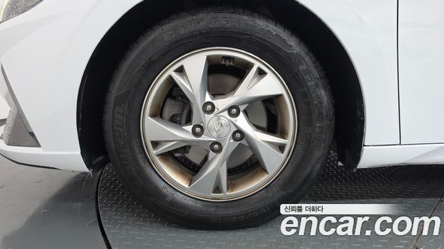 Hyundai AVANTE 2021 — photo 5