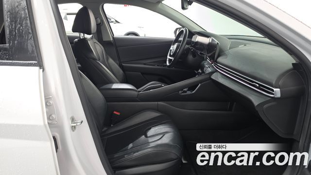 Hyundai AVANTE 2021 — photo 16