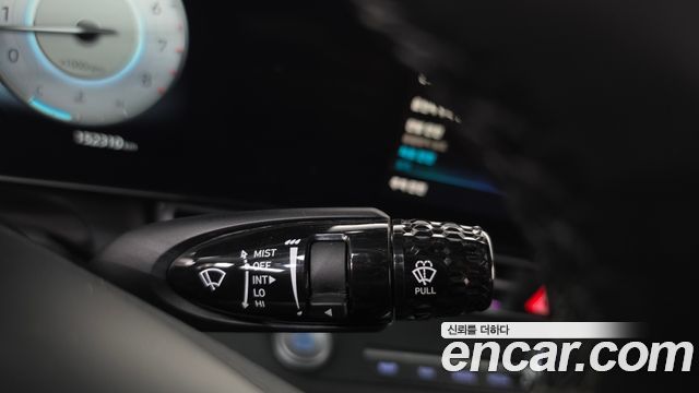 Hyundai AVANTE 2021 — photo 27