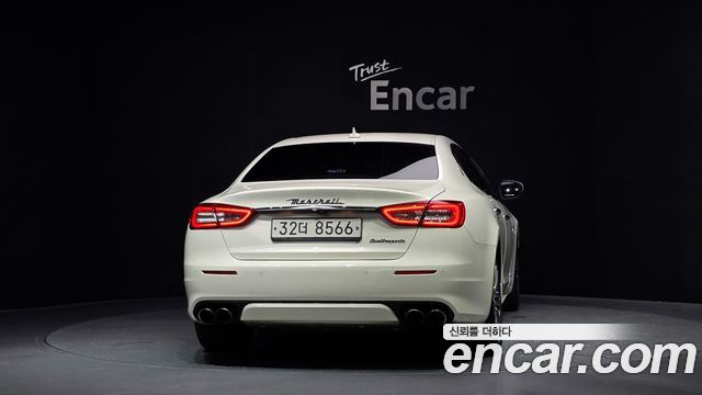 Maserati Quattroporte 2018 — photo 4