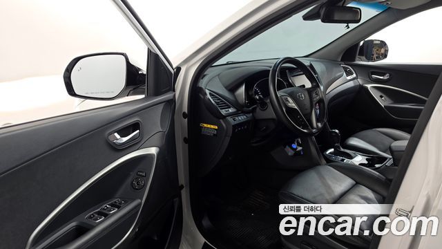 Hyundai Santafe 2018 — photo 13