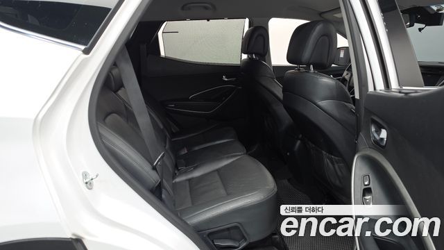 Hyundai Santafe 2018 — photo 17