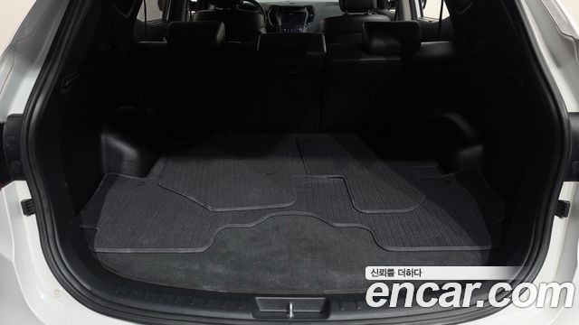 Hyundai Santafe 2018 — photo 24