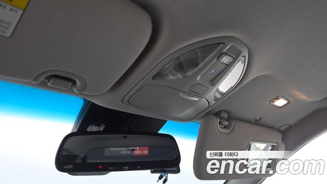 Hyundai Santafe 2018 — photo 26