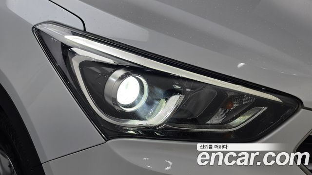 Hyundai Santafe 2018 — photo 8