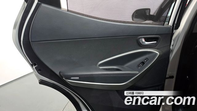 Hyundai Santafe 2018 — photo 15