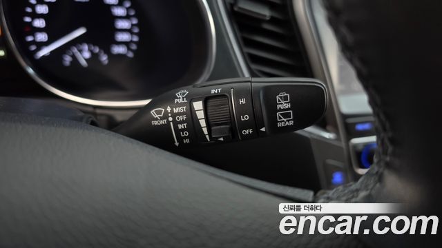 Hyundai Santafe 2018 — photo 28