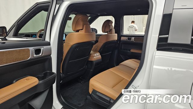 Hyundai Santafe 2025 — photo 18
