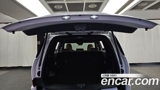 Hyundai Santafe 2025 — photo 23