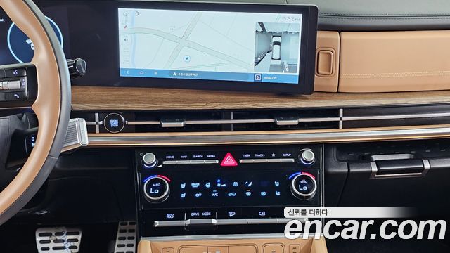 Hyundai Santafe 2025 — photo 24