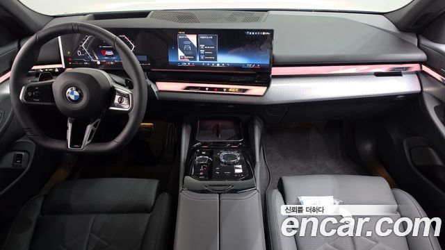 BMW 5-Series 2026 — photo 10
