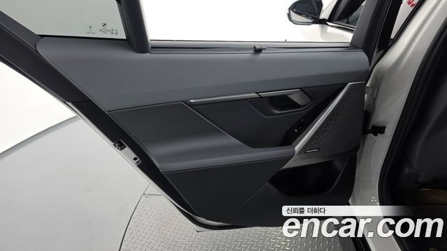 BMW 5-Series 2026 — photo 15