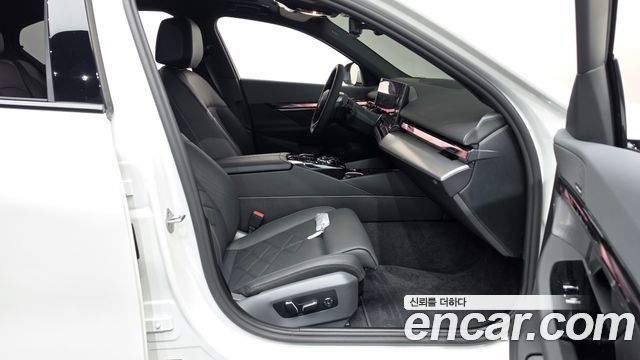 BMW 5-Series 2026 — photo 16