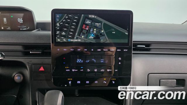 Hyundai Staria 2025 — photo 13