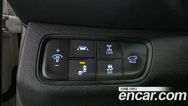 Hyundai Santafe 2019 — photo 16