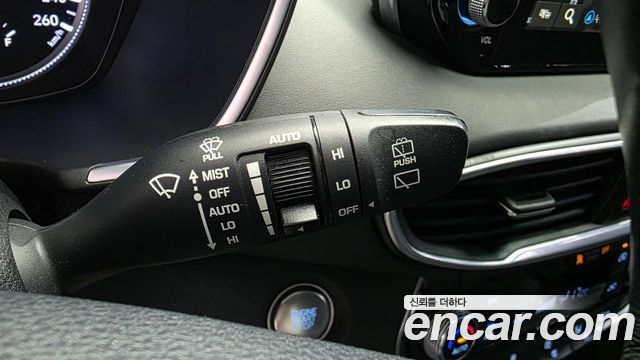 Hyundai Santafe 2019 — photo 17