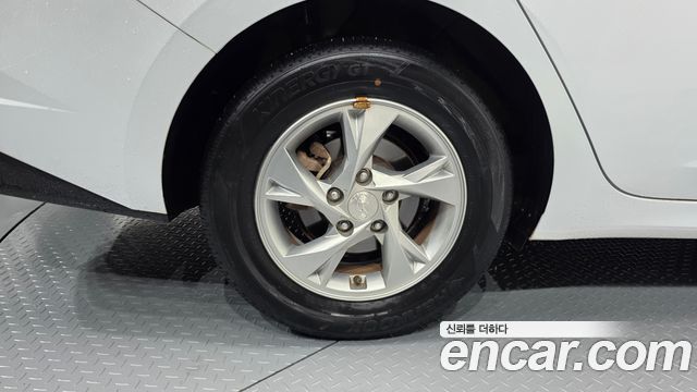 Hyundai AVANTE 2023 — photo 5