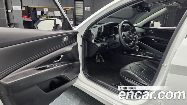 Hyundai AVANTE 2023 — photo 10
