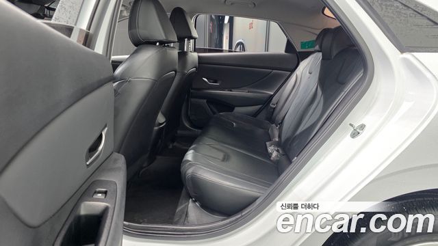 Hyundai AVANTE 2023 — photo 12