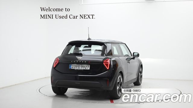 Mini Cooper 2026 — photo 2