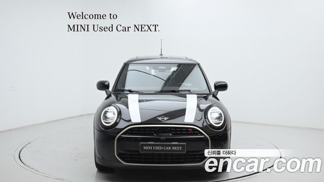 Mini Cooper 2026 — photo 3