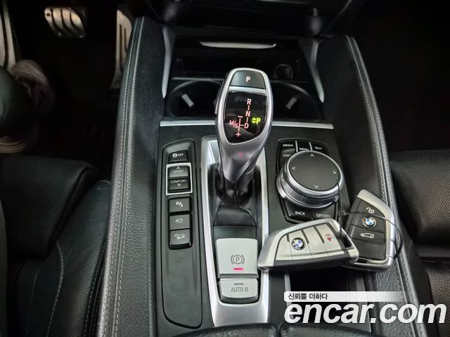 BMW X6 2018 — photo 11