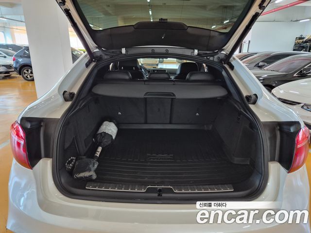 BMW X6 2018 — photo 17