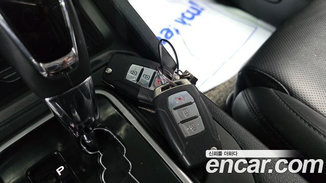 KG Mobility Rexton 2018 — photo 22