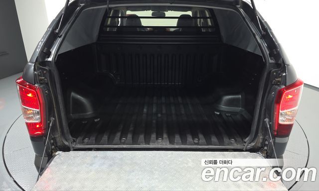 KG Mobility Rexton 2018 — photo 23