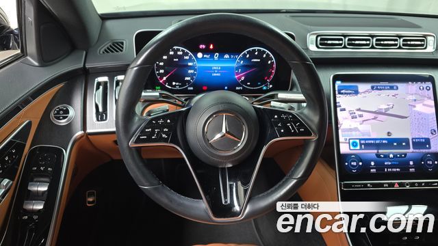 Mercedes-Benz S-Class 2022 — photo 18