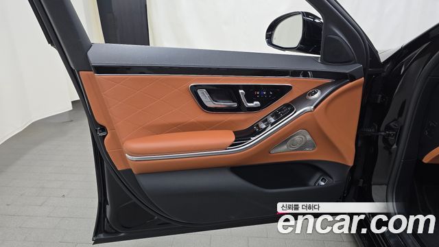 Mercedes-Benz S-Class 2022 — photo 14