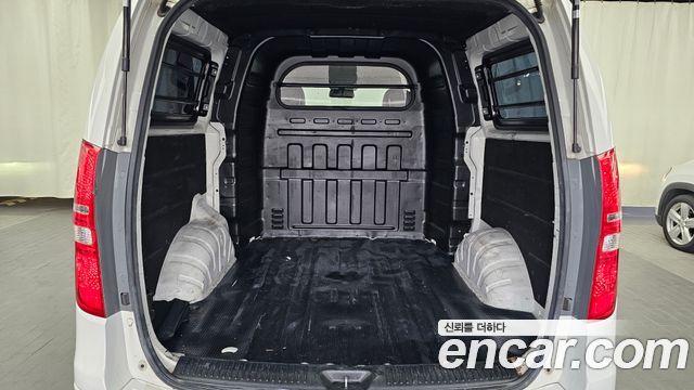 Hyundai Starex 2015 — photo 20