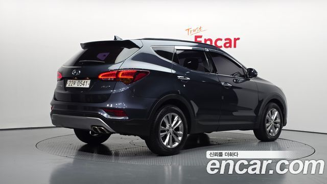 Hyundai Santafe 2016 — photo 2