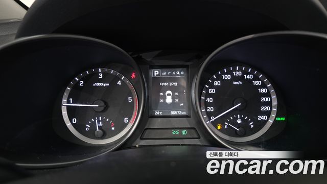 Hyundai Santafe 2016 — photo 11