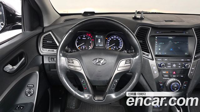 Hyundai Santafe 2016 — photo 19