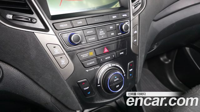 Hyundai Santafe 2016 — photo 22