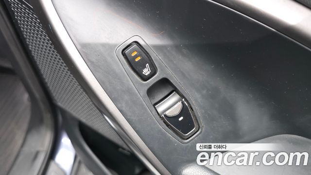 Hyundai Santafe 2016 — photo 25