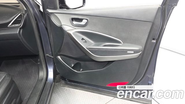 Hyundai Santafe 2016 — photo 14