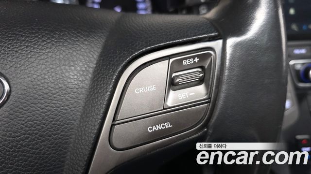 Hyundai Santafe 2016 — photo 28