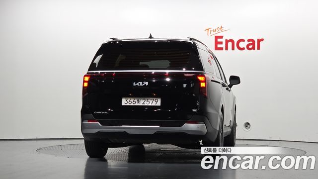 Kia Canival 2025 — photo 4