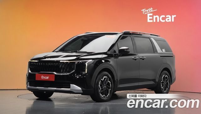 Kia Canival 2025 — photo 1