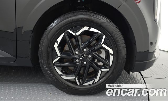 Kia Canival 2025 — photo 7